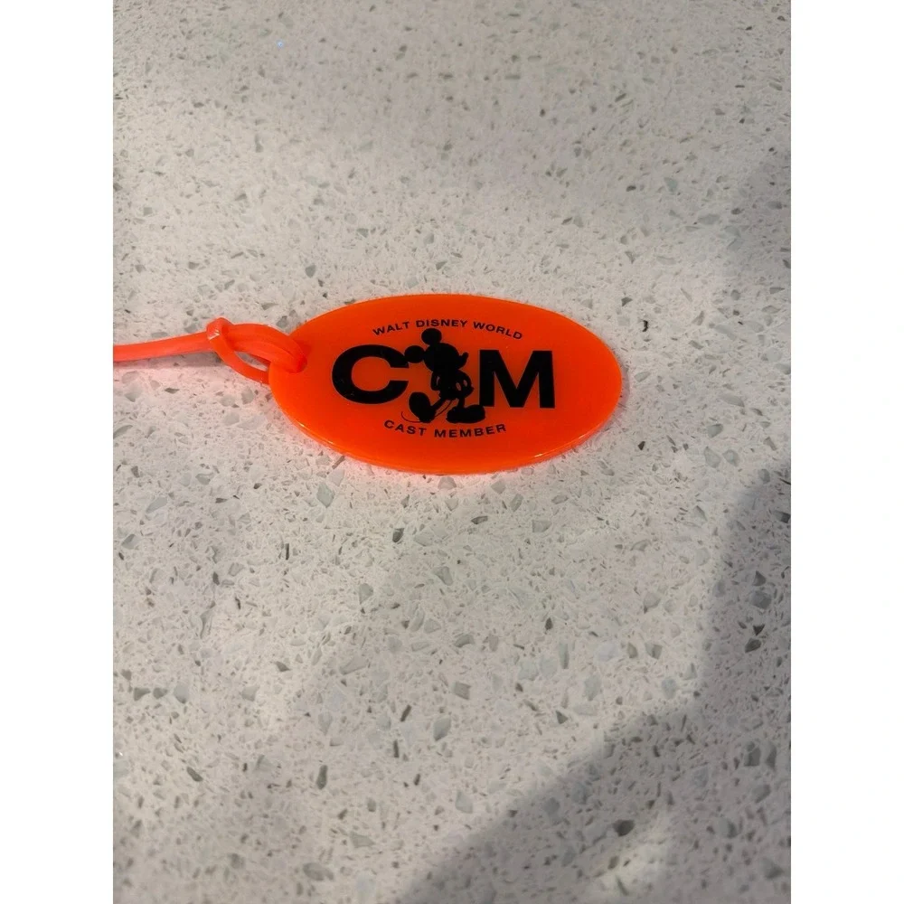 Disney Cast Member Luggage Tag Walt‎ Disney World Parks